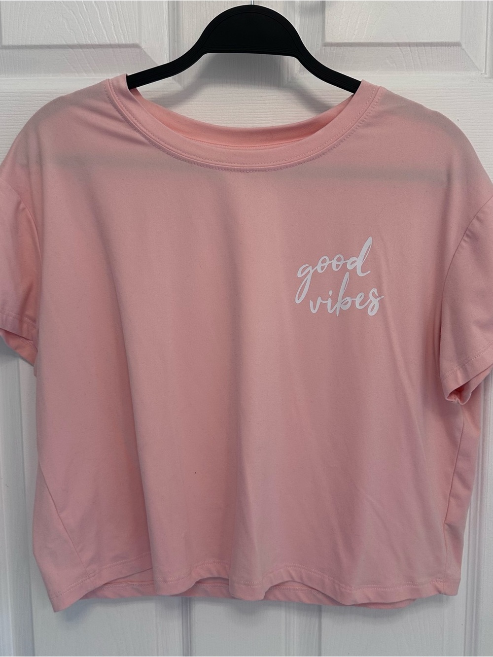 Aeropostale Pink "Good Vibes" Crop Tee